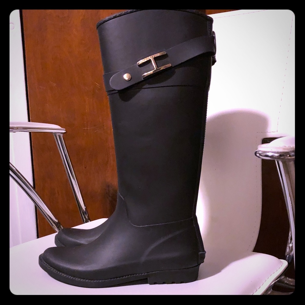 Tommy Hilfiger women’s rain boots